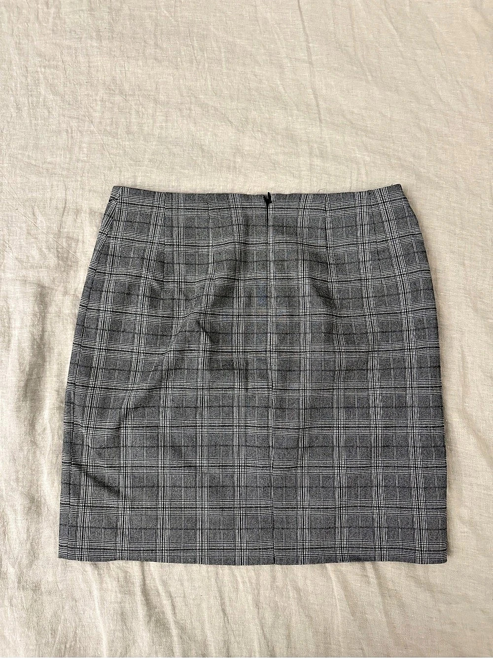 Gianni Bini Plaid Mini Skirt in Gray & Black Size 4